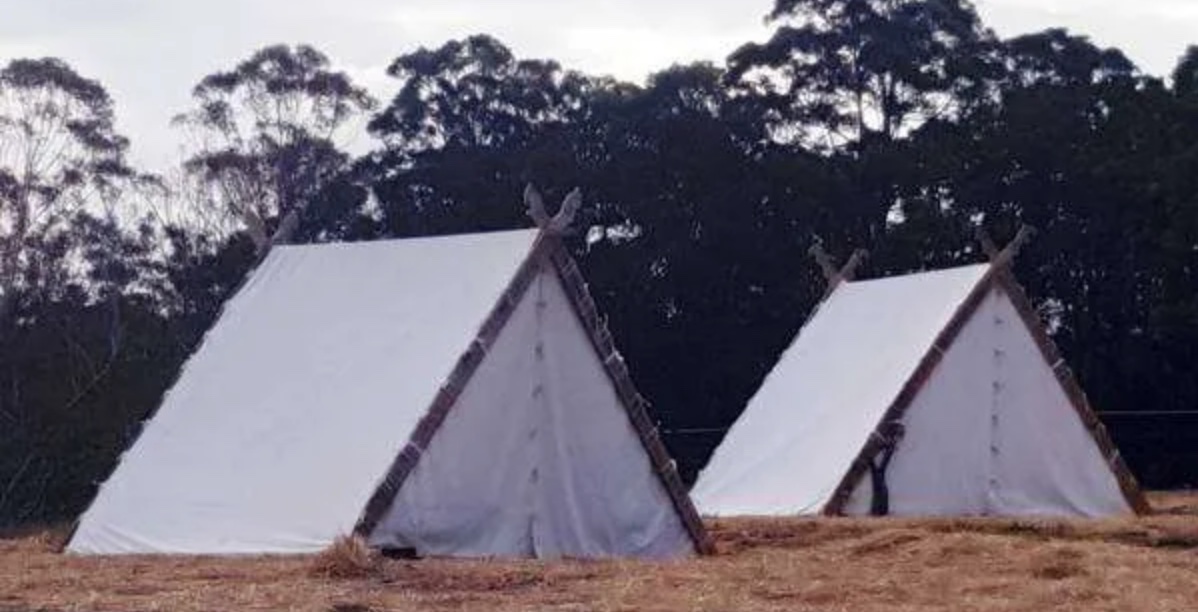 tipis